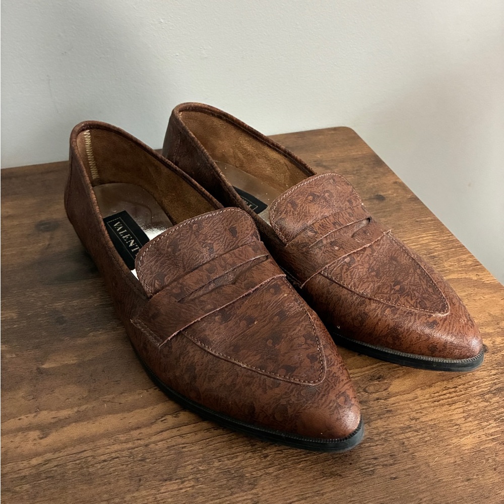 Valenti Brown Textured Leather Pointed Loafers - Women